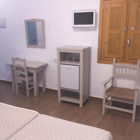 Hotel Almadrabeta Захара де лос Атунес Стая снимка